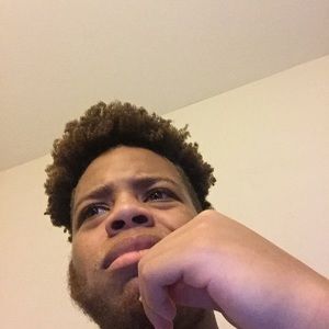 Meet your Posher, Deonte